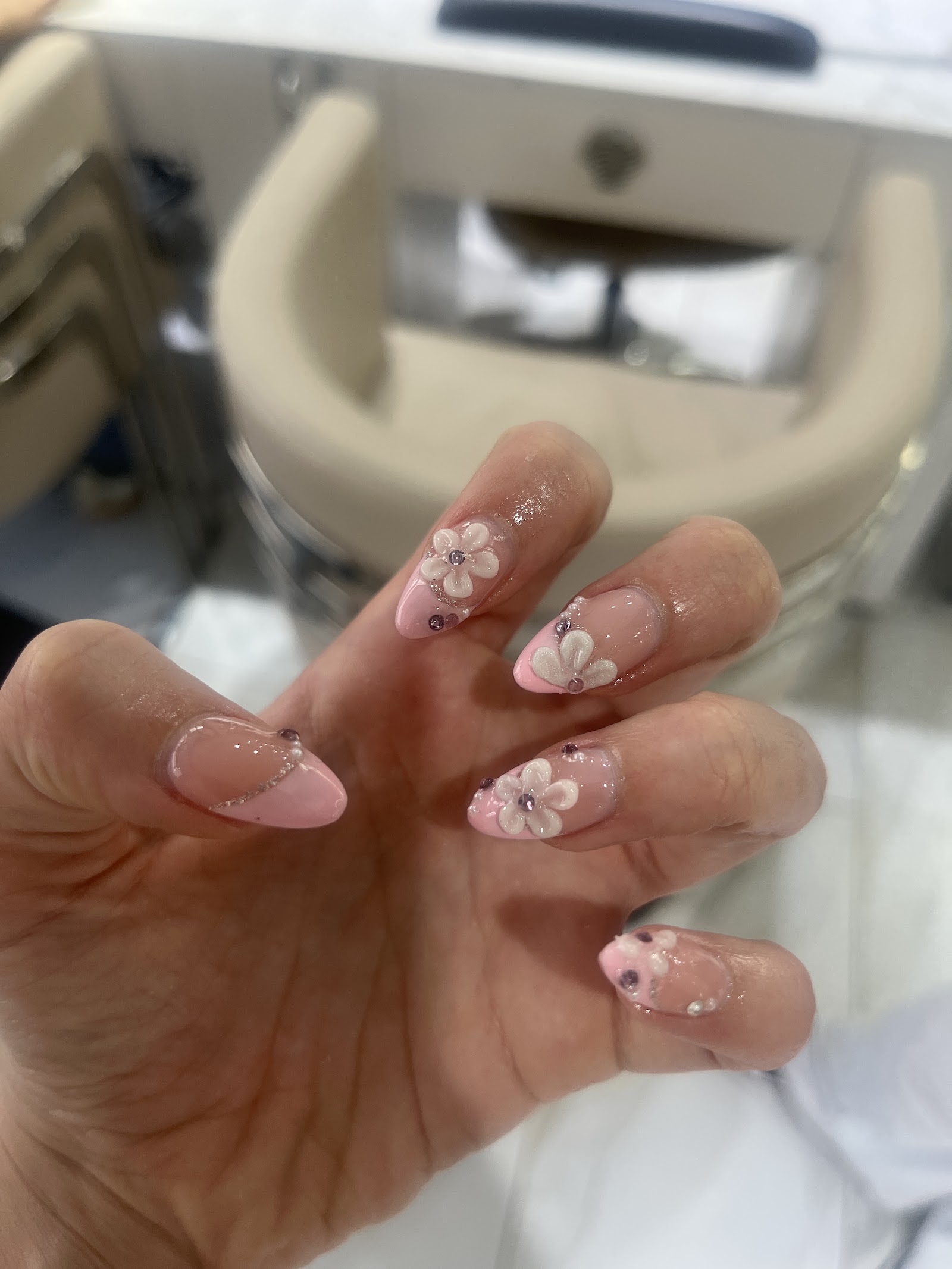 Divine Nail Spa nail photo 8